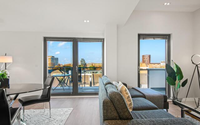Three Bedroom Apartment in Hoxton