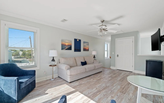 104 Derondo St - Cs the Day