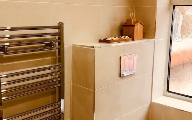 Lux Apartments 3 Bedroom House Eton