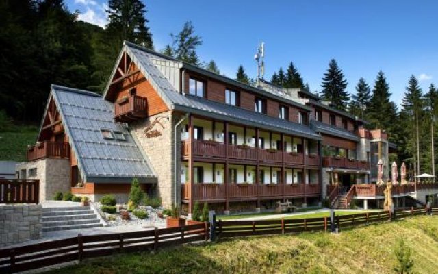 Hotel Rozsutec