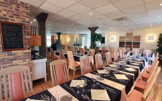 Hôtel Restaurant Relais des Champs