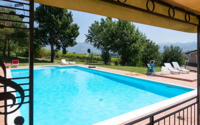 House With one Bedroom in Spoleto, With Wonderful City View, Pool Acce