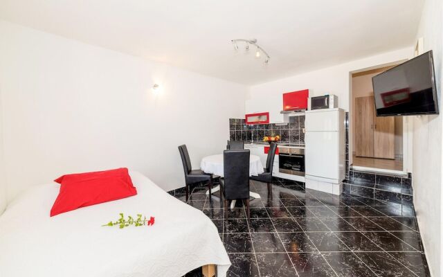 Nice Apartment in Razanj With Wifi and 1 Bedrooms