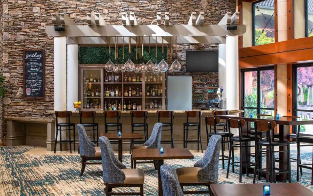 DoubleTree by Hilton Sonoma - Wine Country