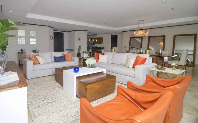 Papagayo Luxury
