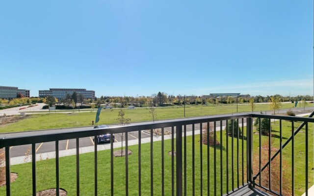 Modern Living 1BR in Warrenville