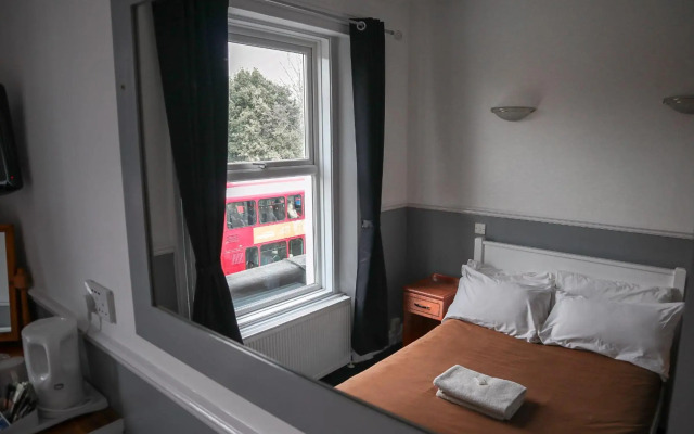 Hotel 261