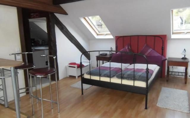 Dach-Studio-Runkel Schadecker Straße 6