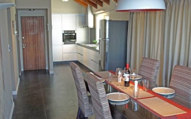 Lake View Apartment