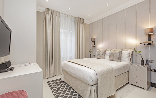 130 Queen's Gate Apartments