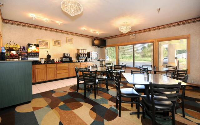 Best Western Crossroads Inn