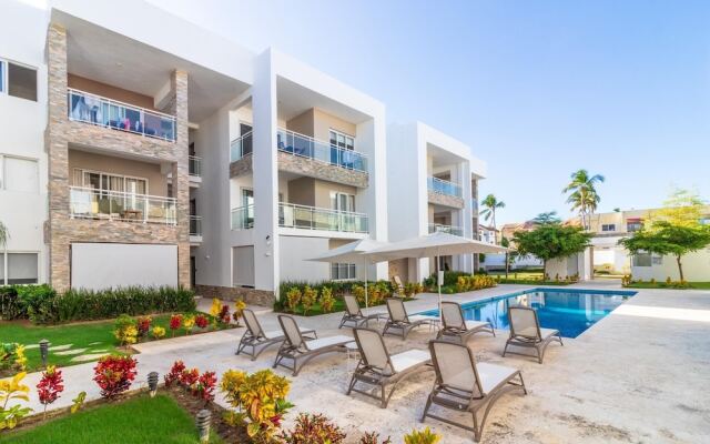 Modern 2-br Apartment in Paseo del Mar - Bavaro