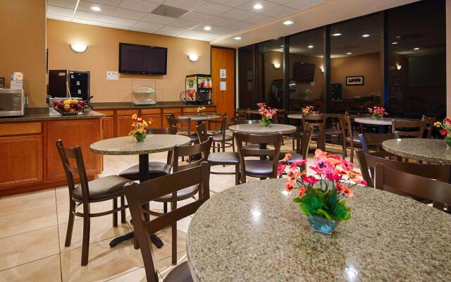Best Western Plus Lower South End