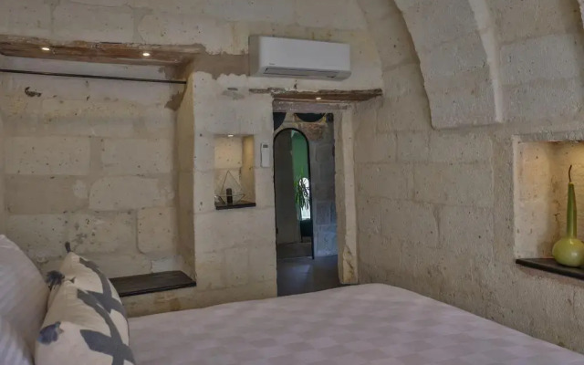 Eka Cave Maison