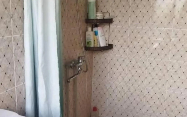 Buuzara Guest House (Буузара)