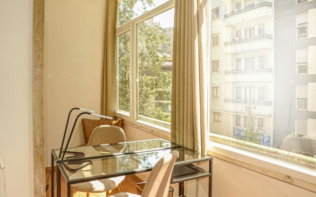 My Fair Lisbon -modern flat with elevator in central Lisbon