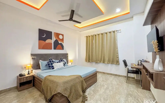 Raghuveer Sadan, Near Ram Mandir - 10 Min Walk
