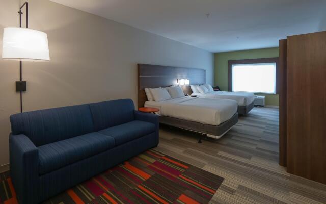 Holiday Inn Express and Suites Savannah - Midtown, an IHG Hotel