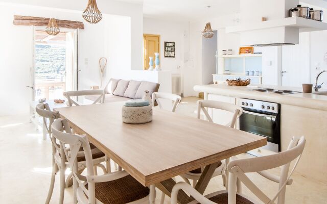 K for Kythnos Sun & Ocean House
