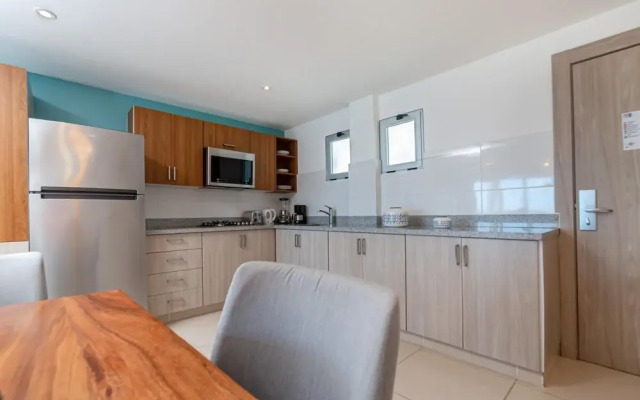 Outstanding 1 Bedroom Apartment Ocean View D