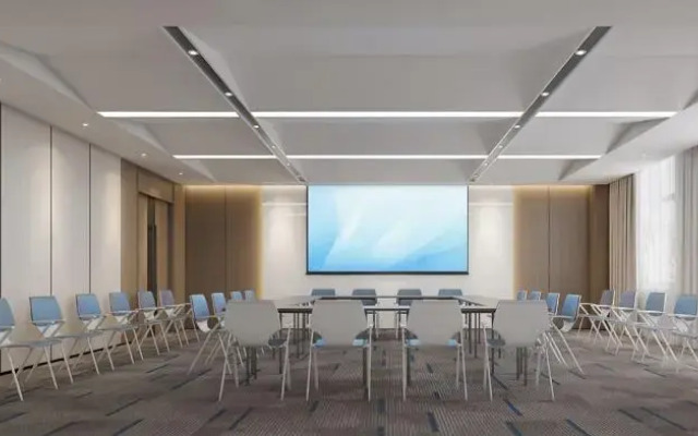 Holiday Inn Express Lvliang Xing County