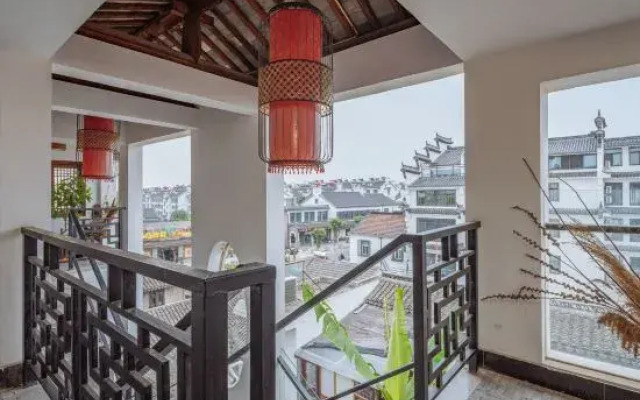 Xitang Yunlaiji Riverside Art Hotel (Xitang Guzhen Store)