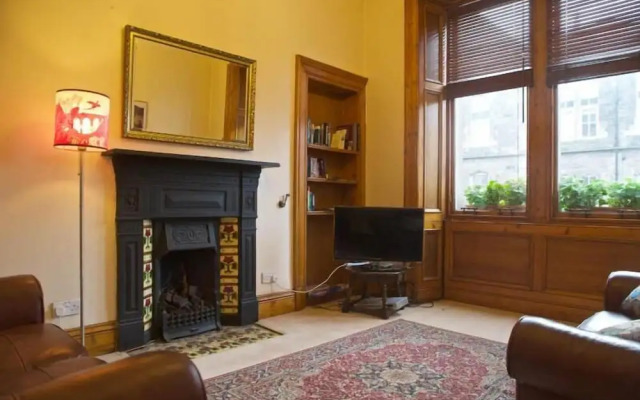 JOIVY Cosy 1-Bed Flat Near The Scottish Gallery