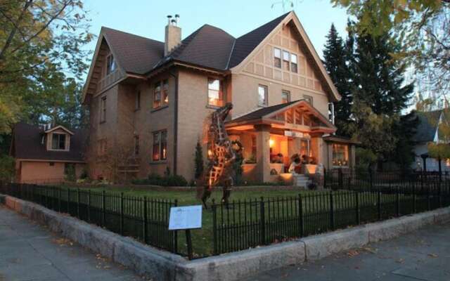 The Carolina Bed & Breakfast