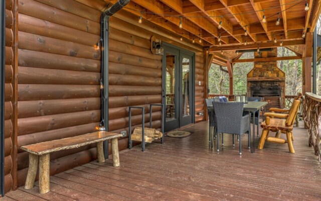 Aska Pines by Escape to Blue Ridge