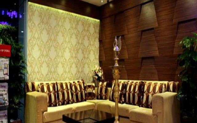 OYO Premium Avinashi Road Hope College