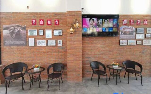 Zhiqing Hostel