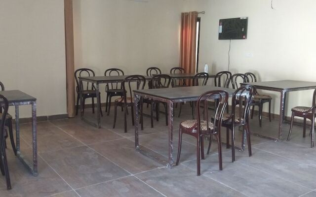 Hotel Yog Tapovan