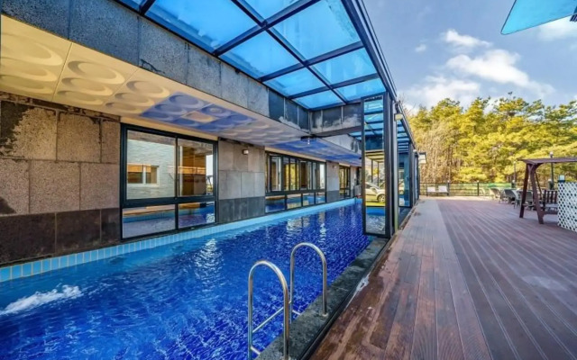 Daebudo W Eden Pension