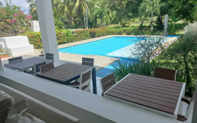 Tropical Garden House