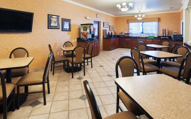 Best Western Henrietta Inn & Suites