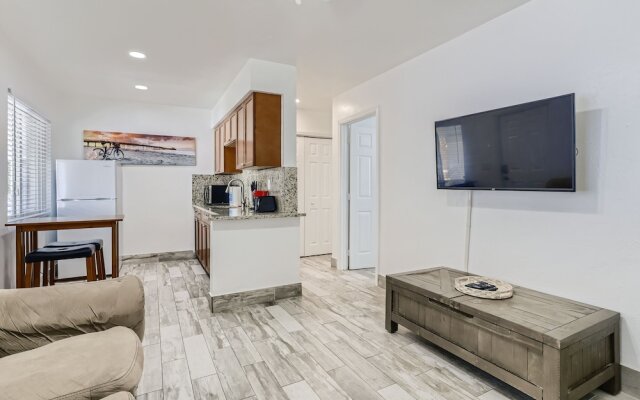 Singer Island Inn