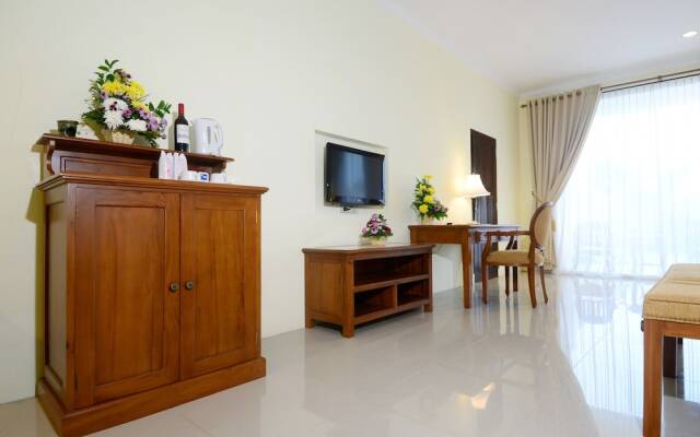 IStana Pool Villas & Spa