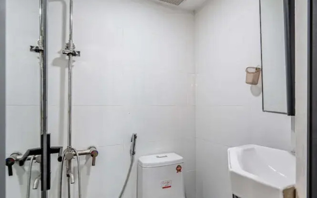 Lalala Inn Hotel