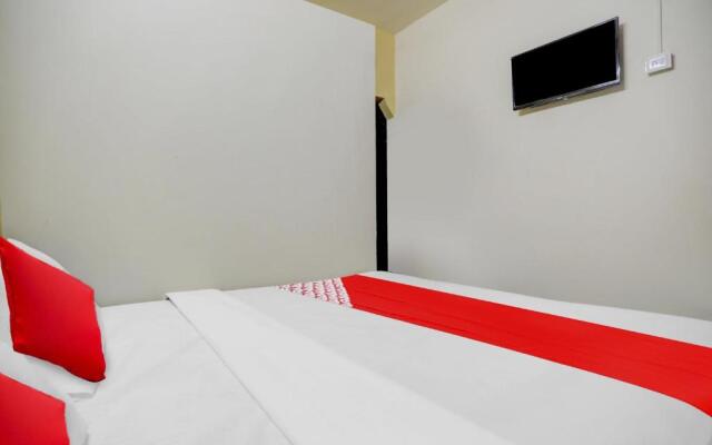 Flagship Rest In Hotel