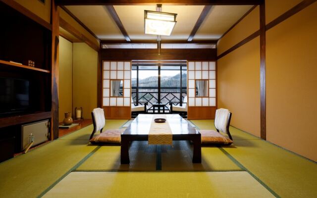 Kamiyashiki Taira no Takafusa