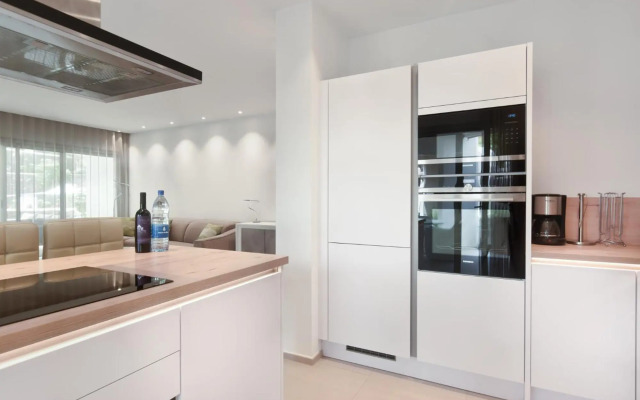 Ancor 0-1 POOL VIEW 2B