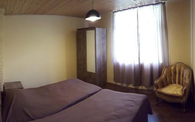 Becho Guest House