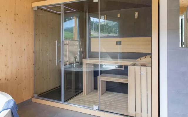 Majestic Chalet With Sauna