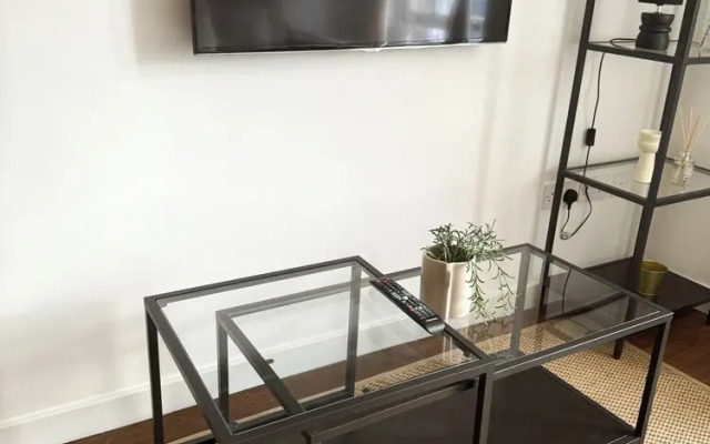 Cosy One Bedroom London Apartment