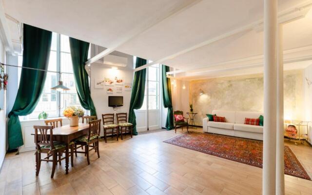 JOIVY Superb Flat Near Ch. Columbus' House