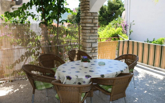 Buffalo - 150m From the Beach & Parking - A1