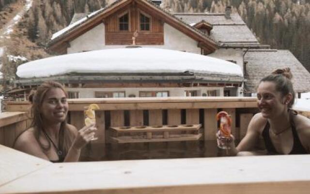 Rifugio Lago Nambino