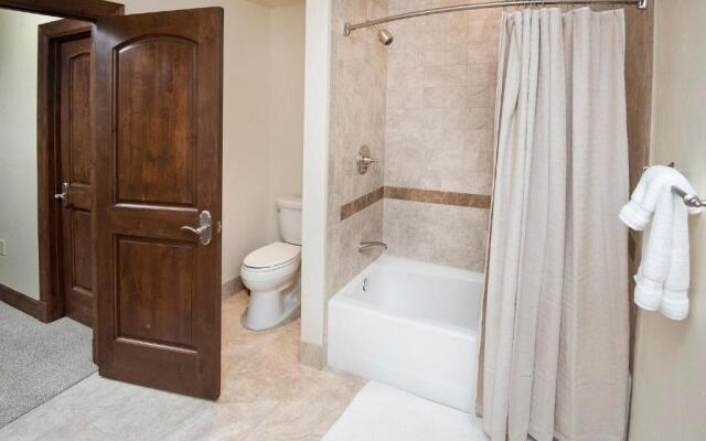 Ascent Residence 309