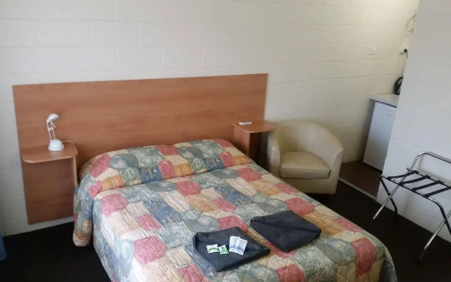 Ceduna East West Motel