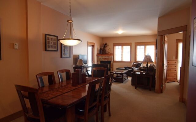 Mountain Town Properties Cascade Lodge 2E